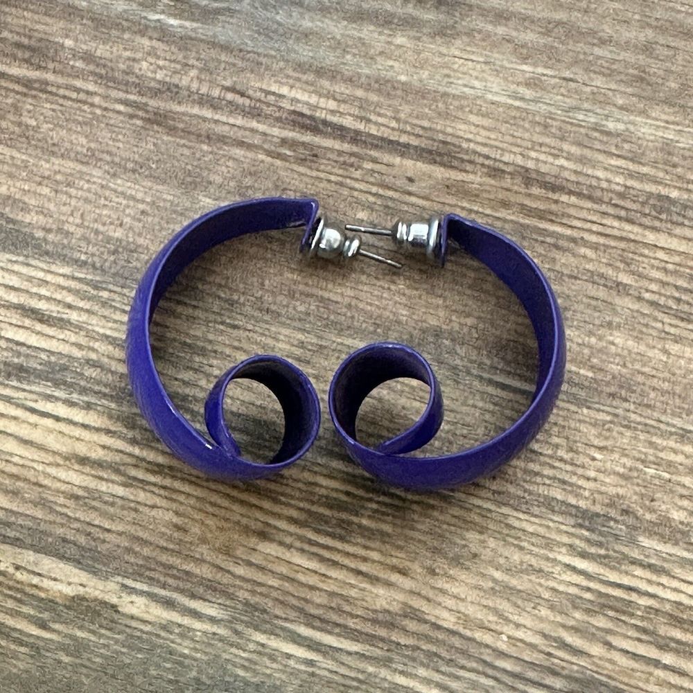 Purple Enamel Twisted Hoop Stud‎ Earrings 80’s 90’s Street Wear 1”